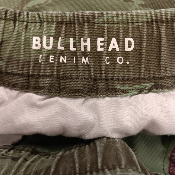 Bullhead Shorts Pull Elastic Waist drawstring Bermuda Printed Mens Size M - Picture 3 of 7